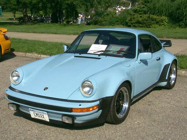 Porsche 930S